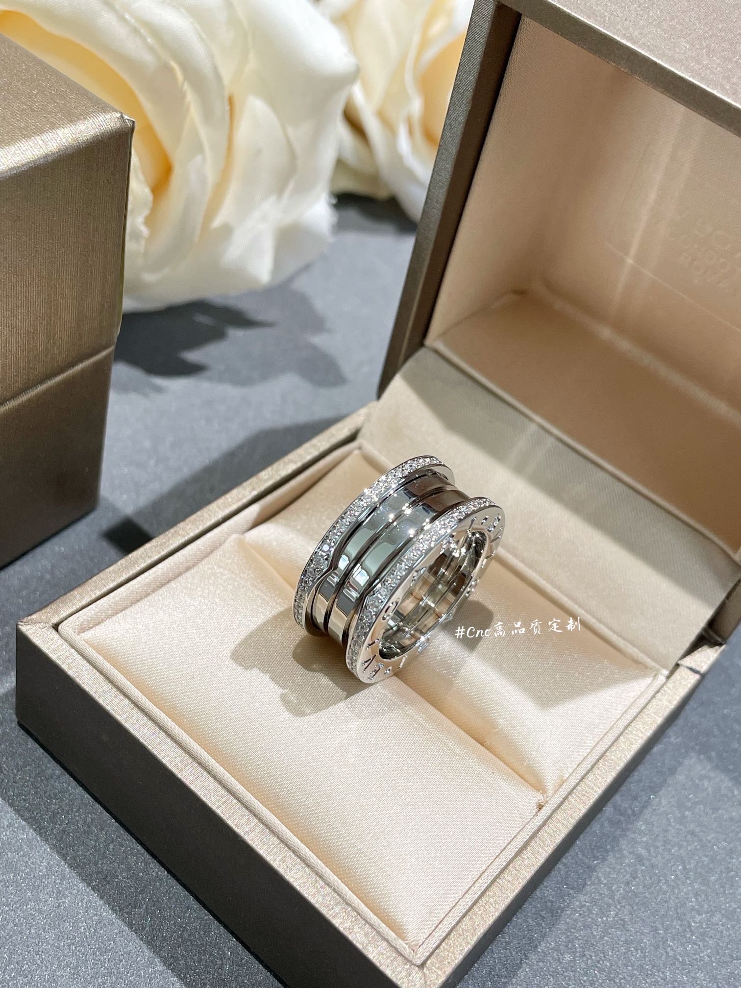 Кольцо Bvlgari 021