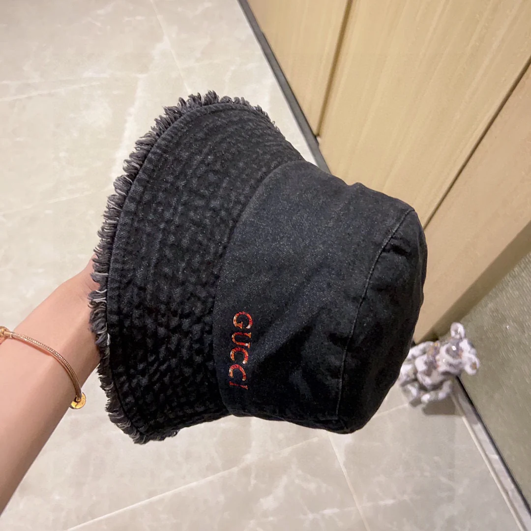 Gucci - Новинки 2023 года