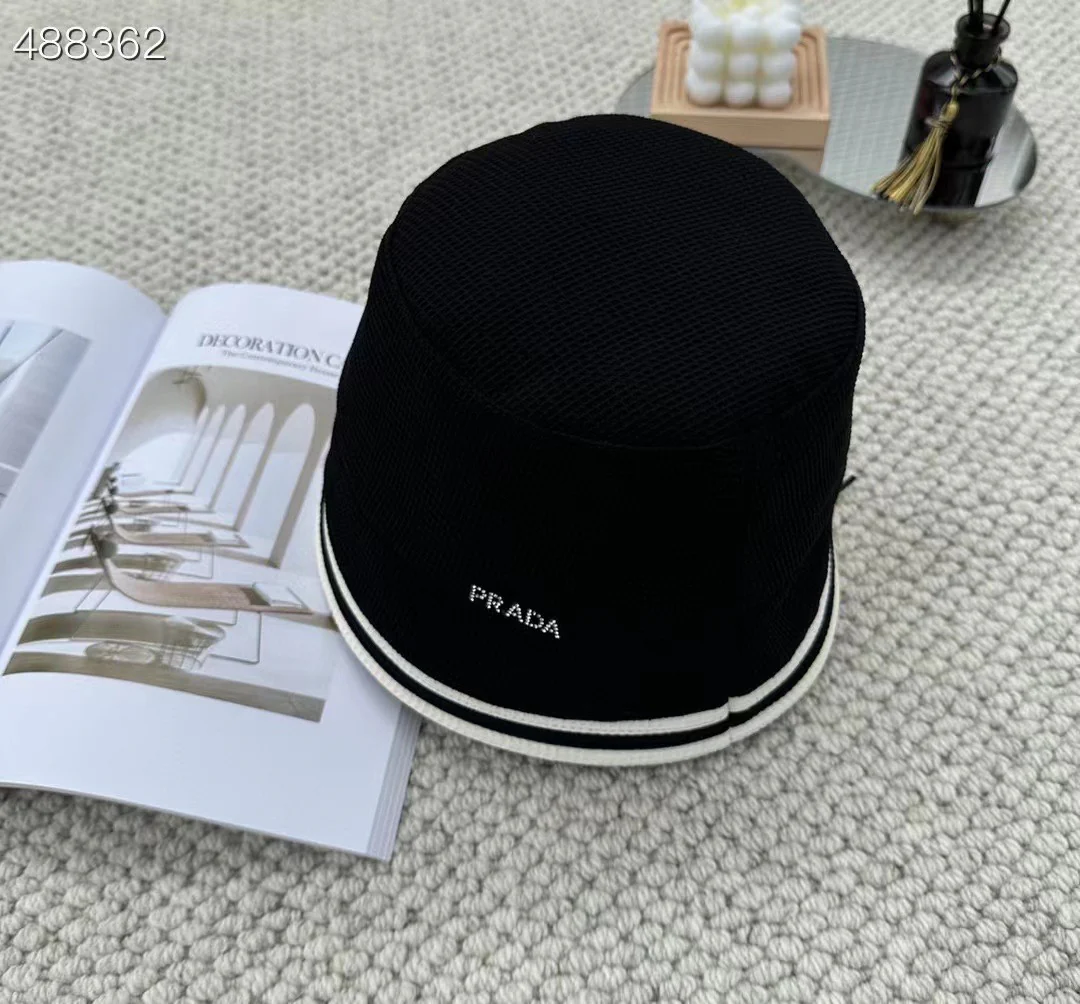 Prada - Панама в клетку - Черная