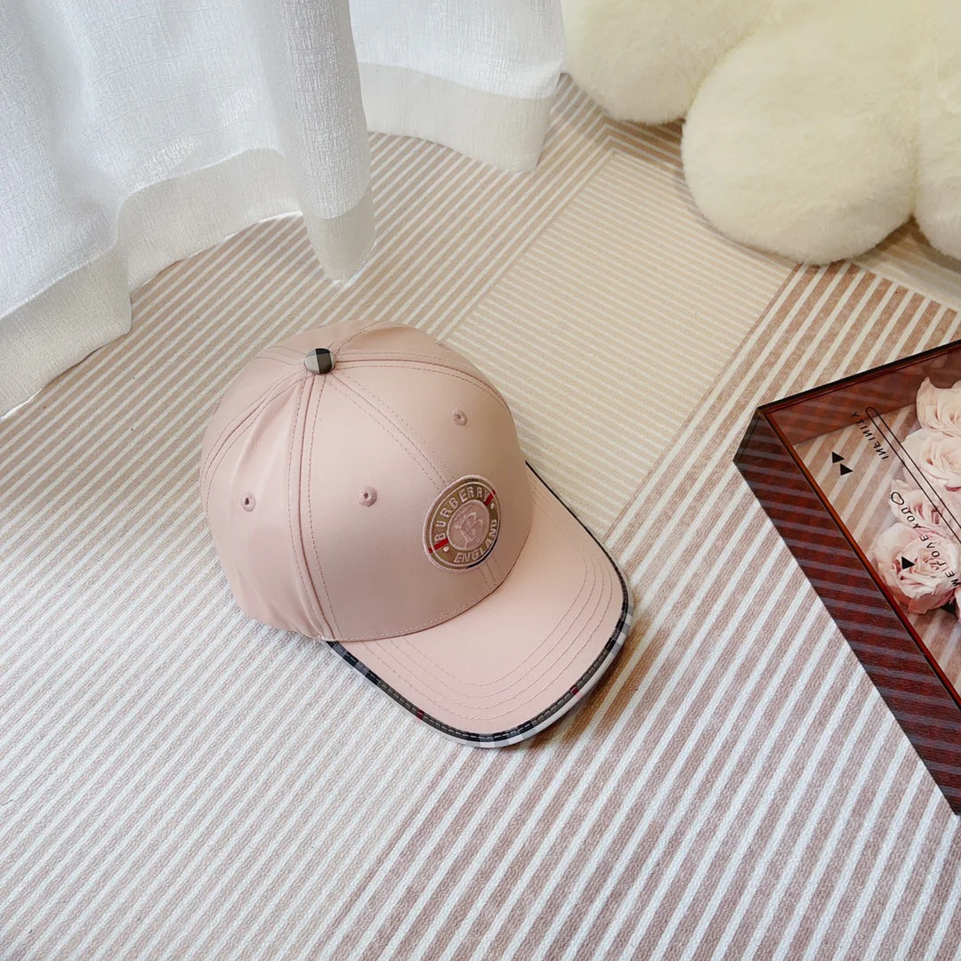 Новинка сезона весна/лето 2023 от Burberry - Худи