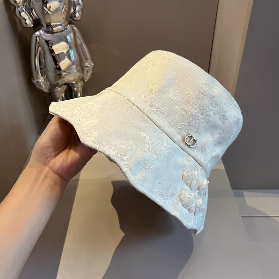 Dior - Рыбацкая шляпа с волнистыми полями - белая