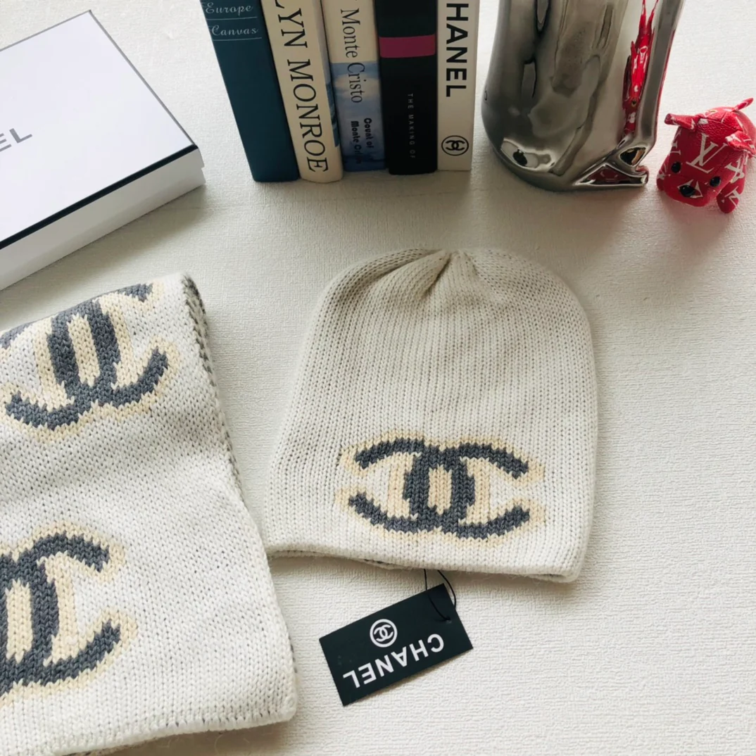 Вязаная шапка Chanel - рекомендовано на Xiaohongshu