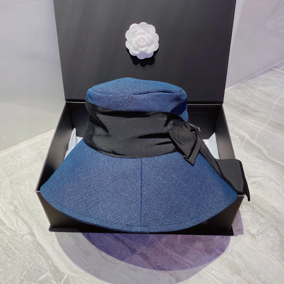 Chanel - Большая шляпа от солнца с бантом - 1