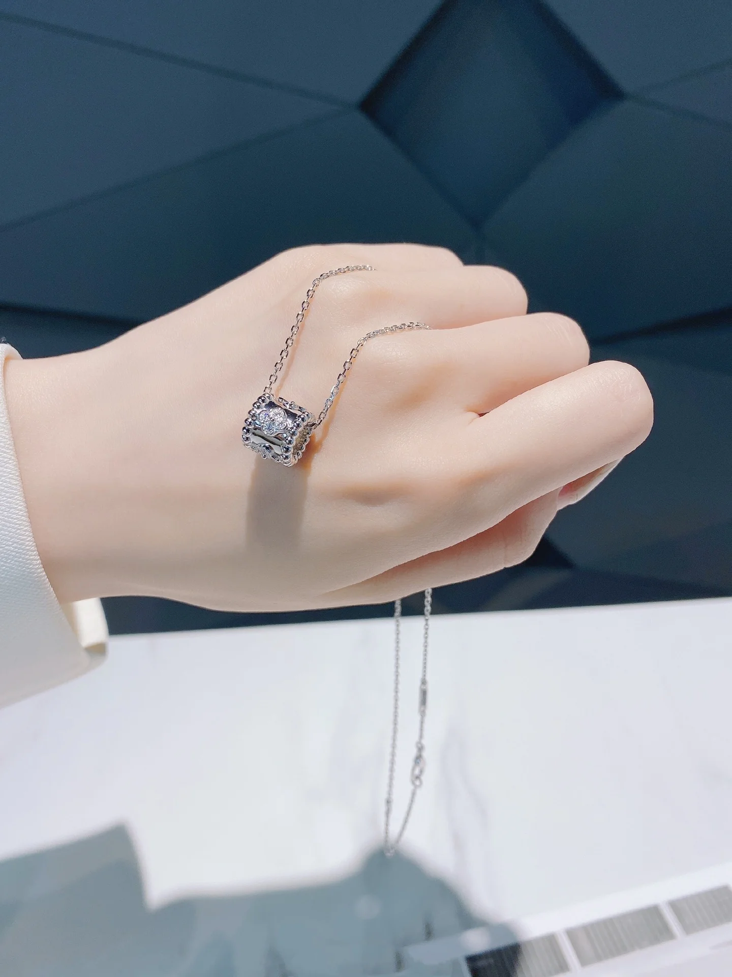 Van Ville - Колье 014