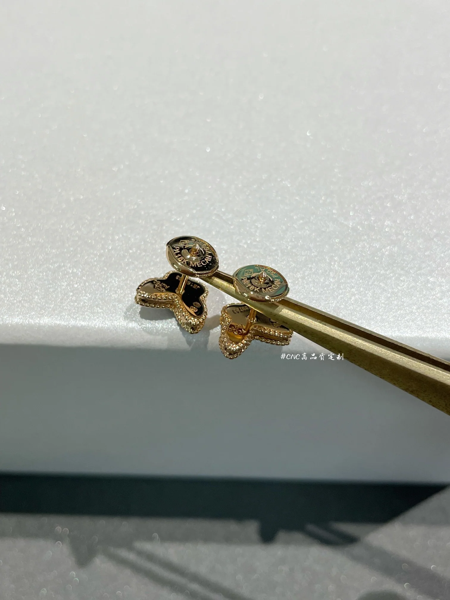 Серьги VCA 020