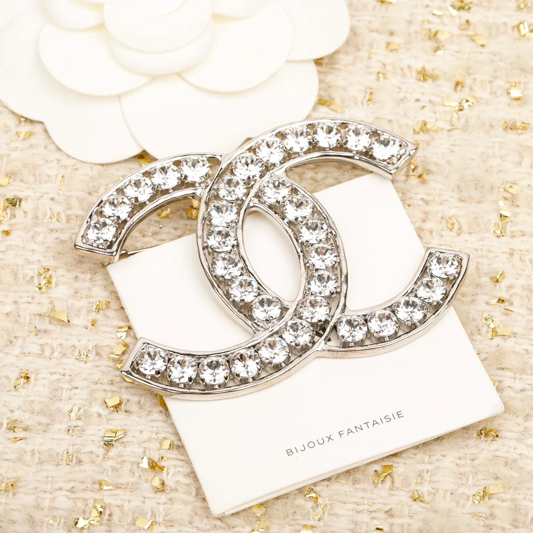 Брошь Chanel 138