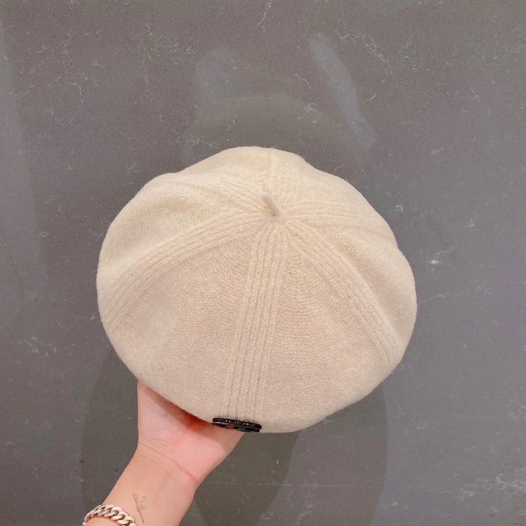 Берет Chanel - бежевый