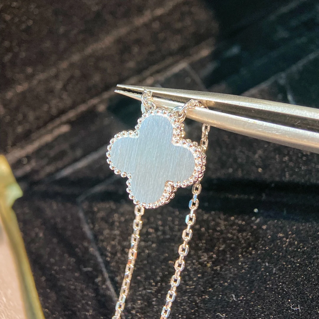 Ван Веккьо - Колье 114