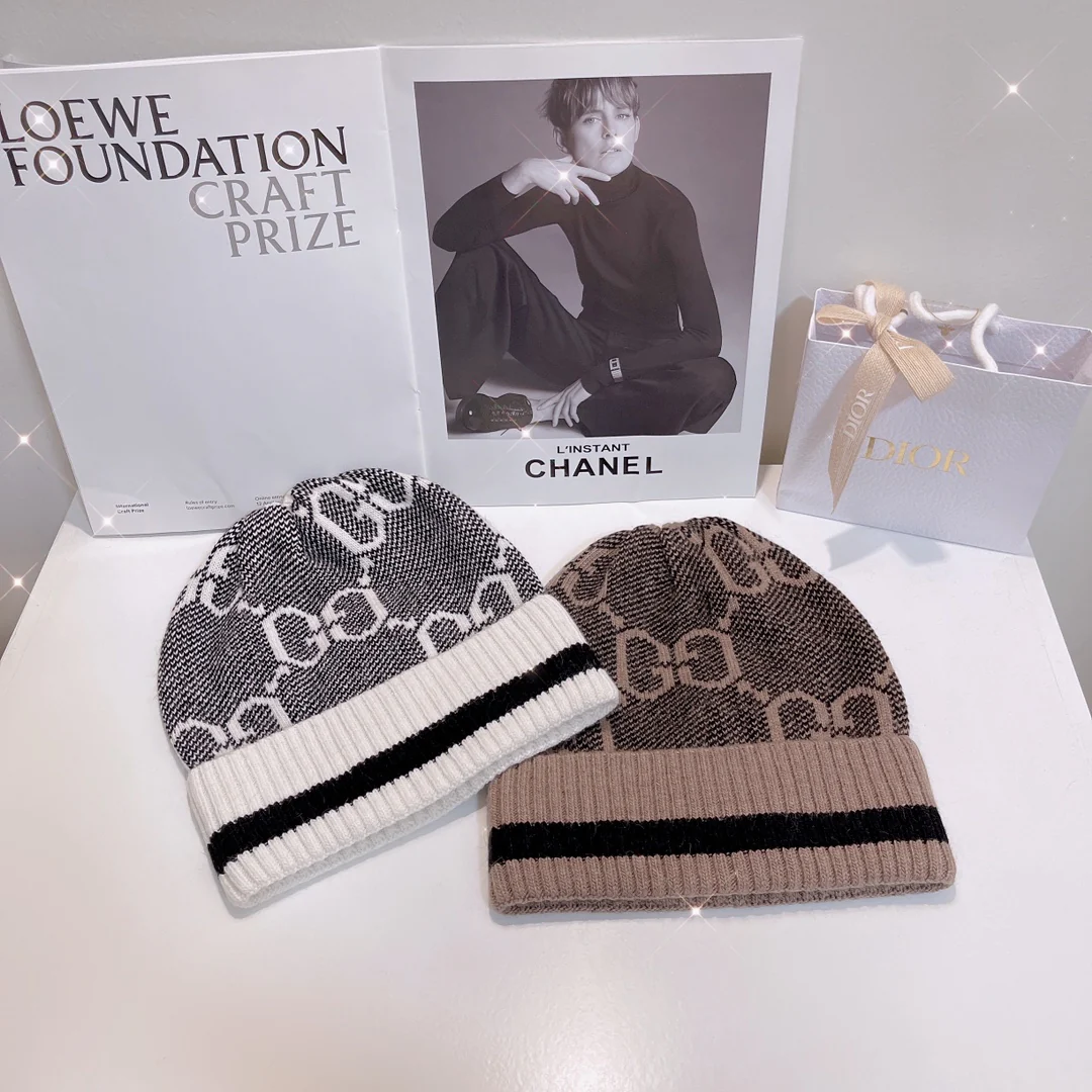 Gucci - Вязаная шапка на резинке - Серая/Белая