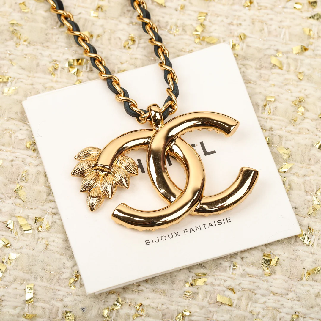 Колье Chanel 521