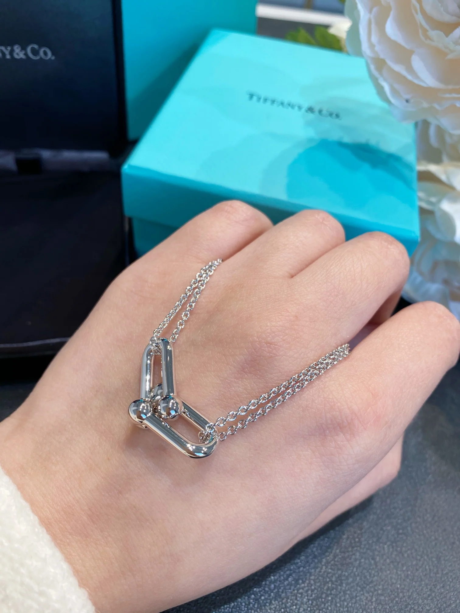 Колье Tiffany 107