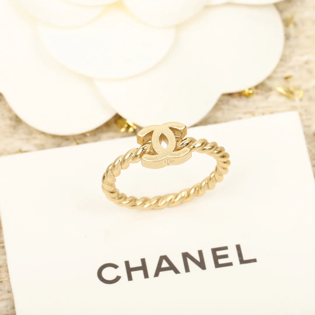 Кольцо Chanel 048