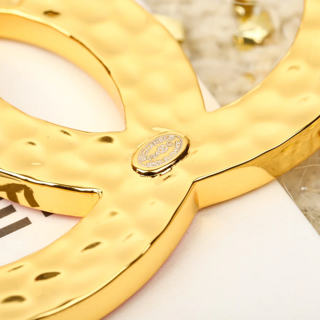 Брошь Chanel 149