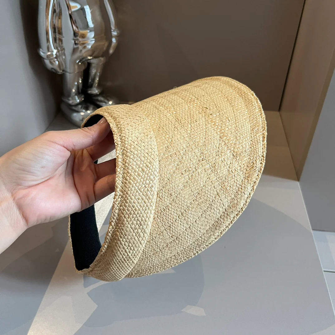 LOEWE - Новая солнцезащитная шляпа из рафии