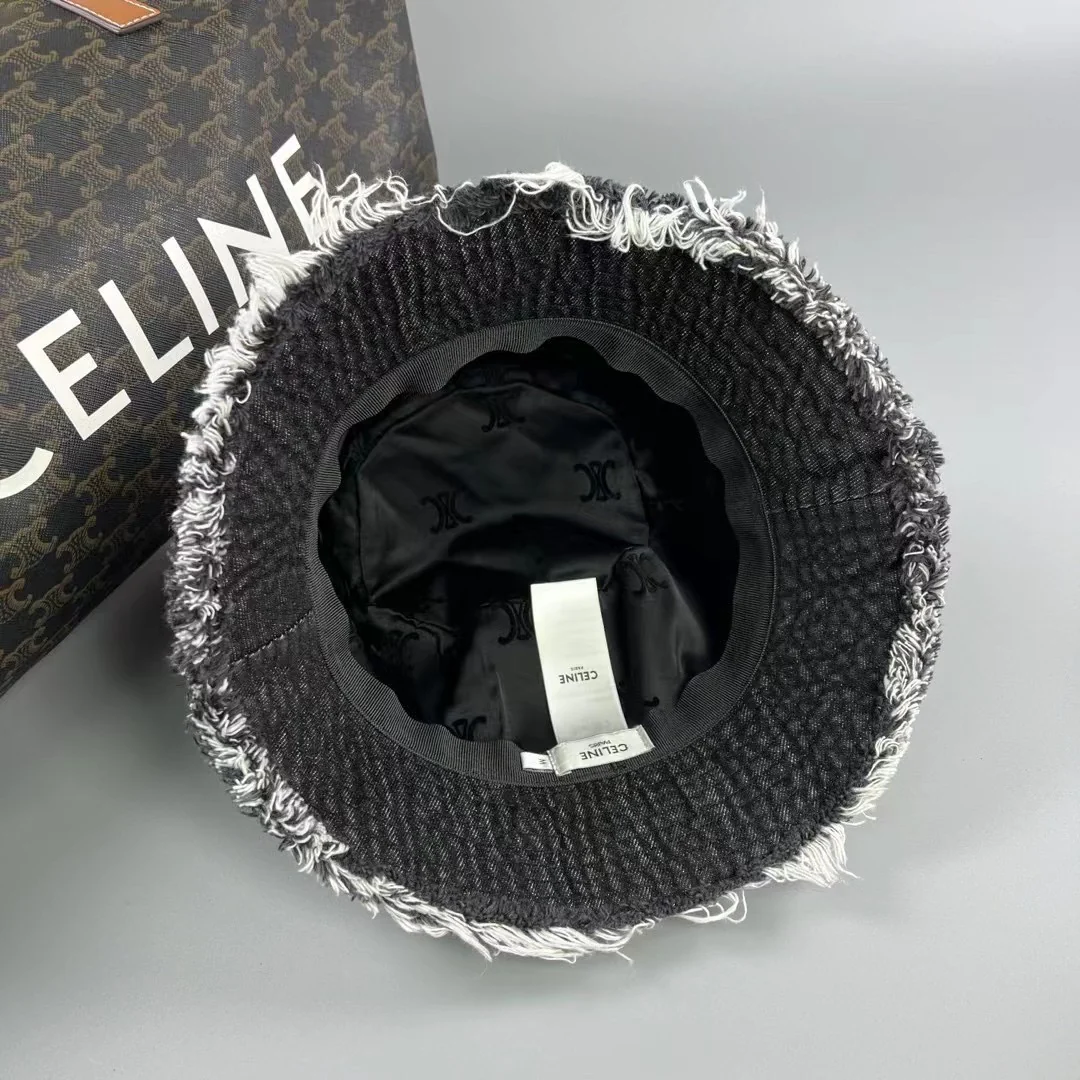 Celine - Новая вышитая панама из выстиранного денима