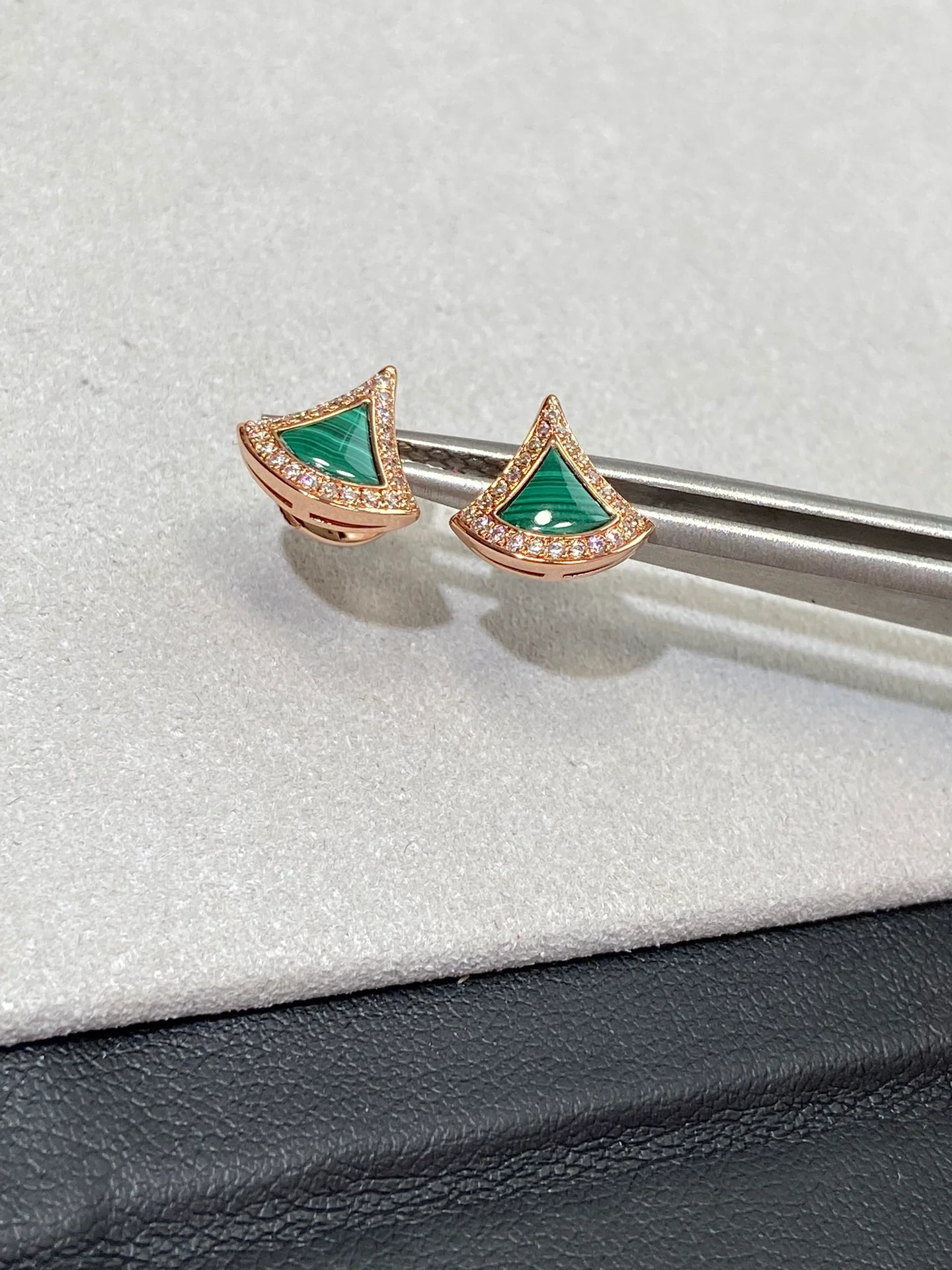 Серьги Bvlgari 038