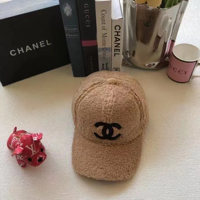 Chanel - Бейсболка из овечьей шерсти
