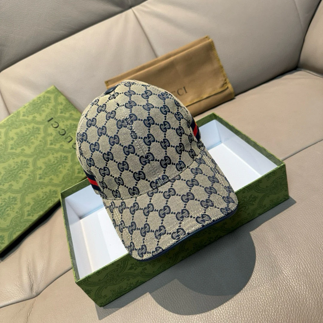 Gucci - Регулируемая бейсболка с вышитой пчелой