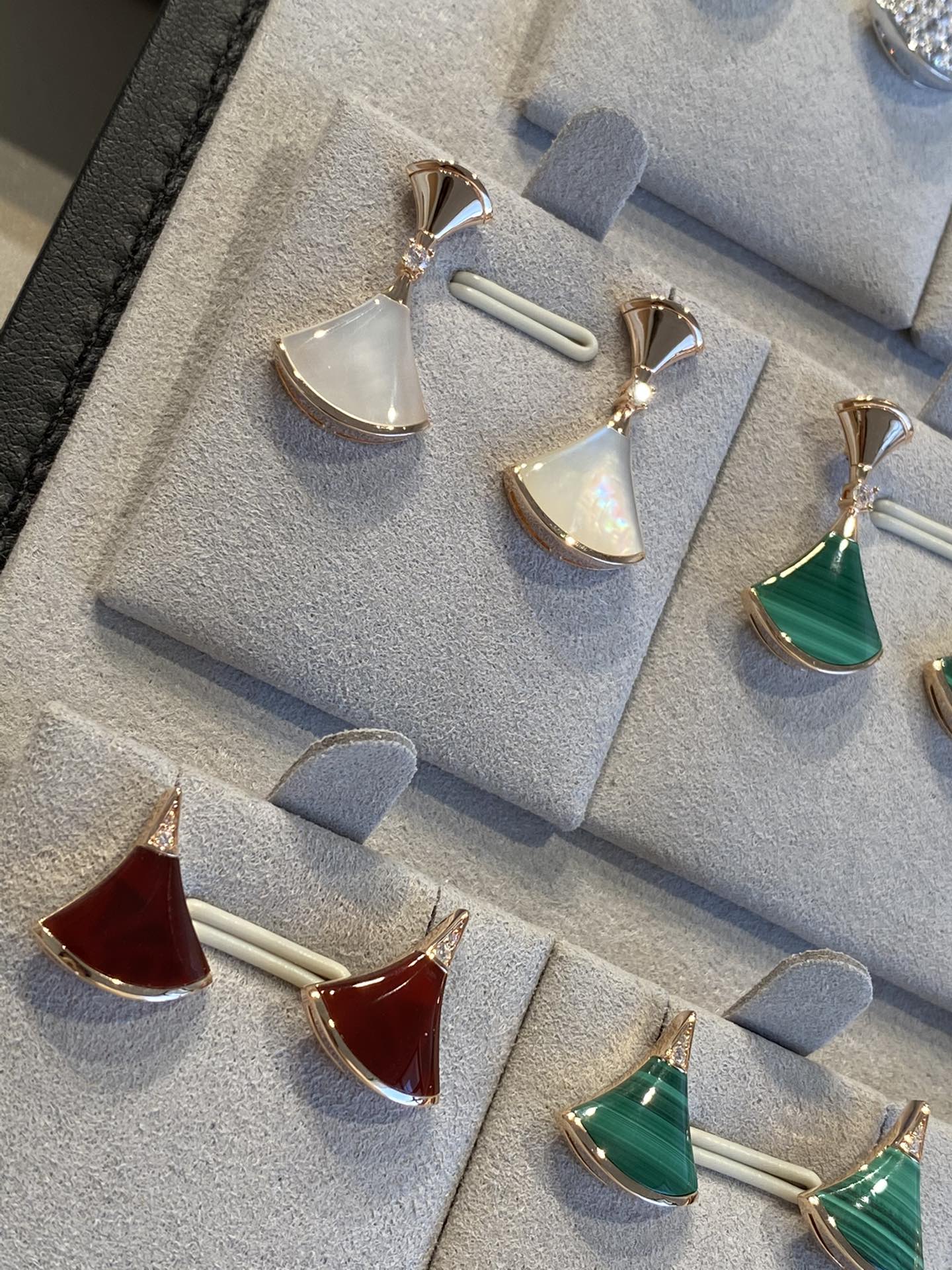 Серьги Bvlgari - Изображение из коллекции - 2