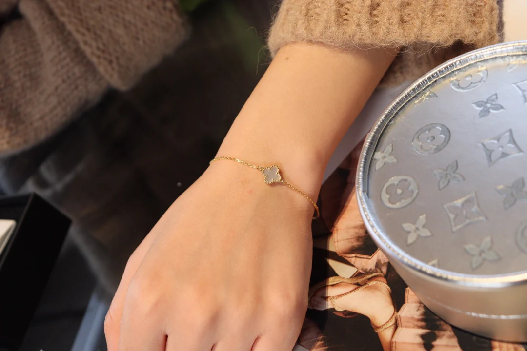 Van Vek - Браслет 090