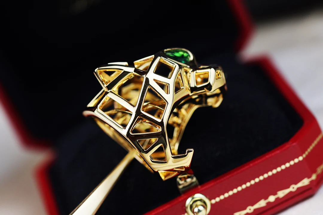 Кольцо Cartier ?Пантера? — унисекс — золото