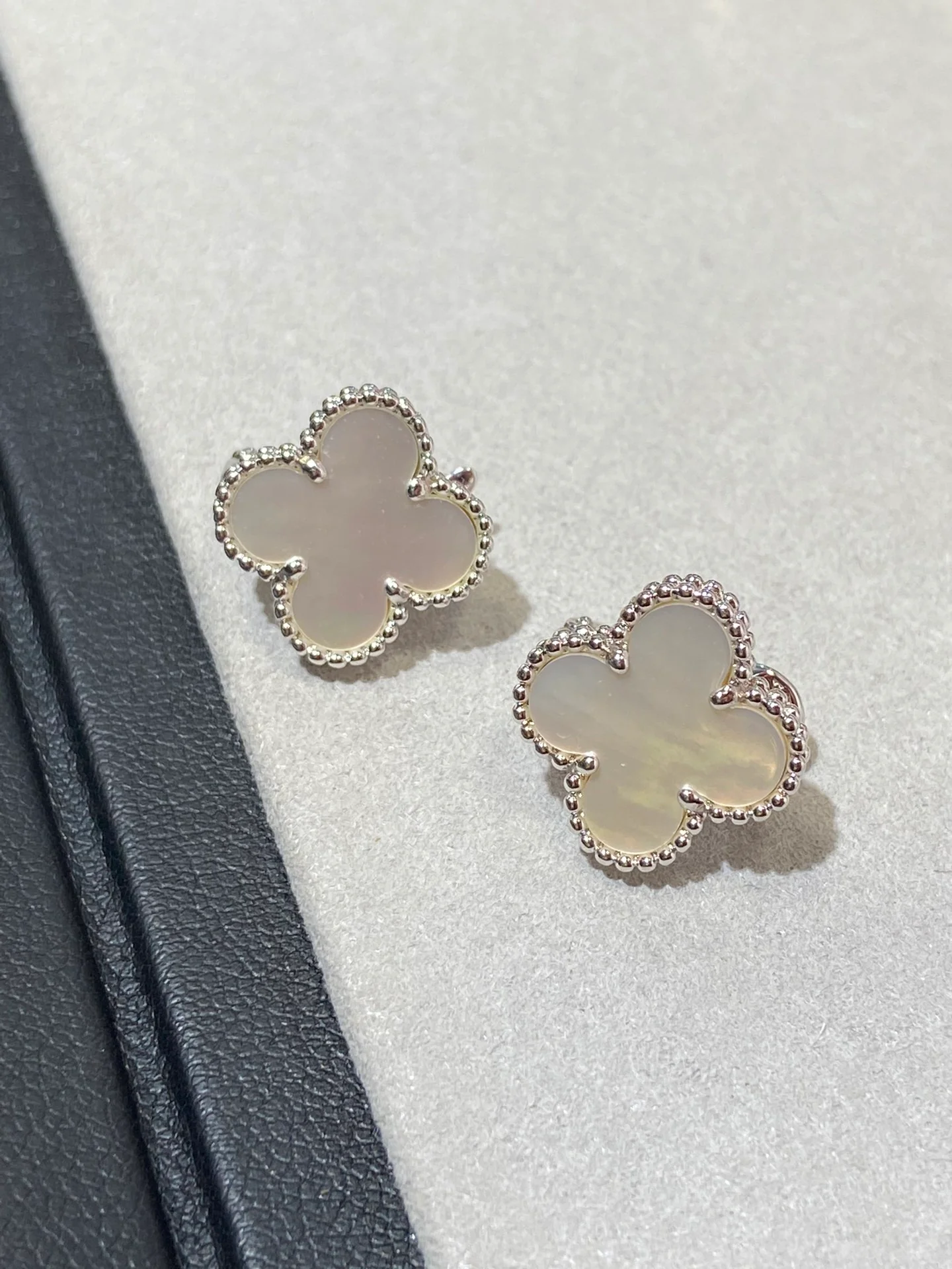 Серьги VCA 040