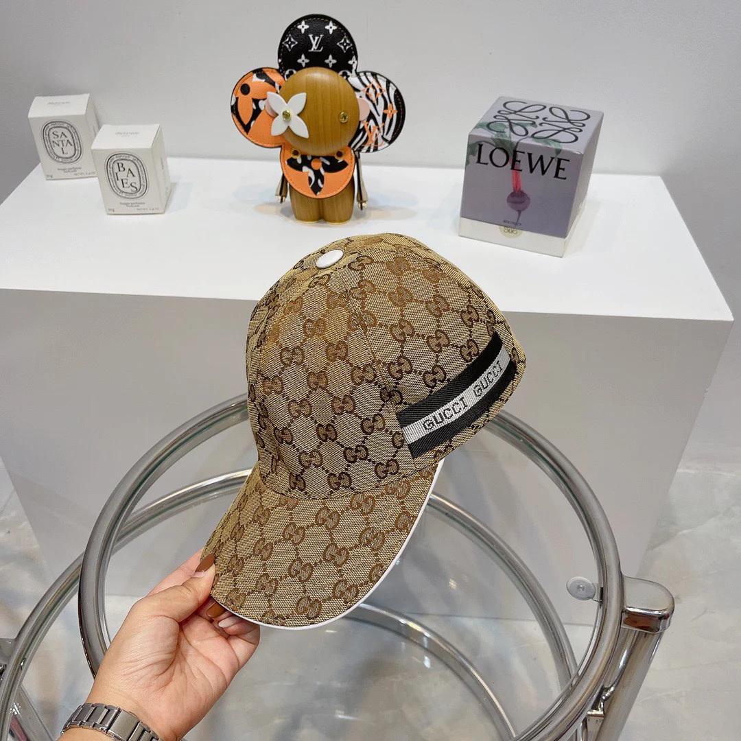 Gucci - Новая бейсболка с вышитой двойной буквой G - цвет хаки