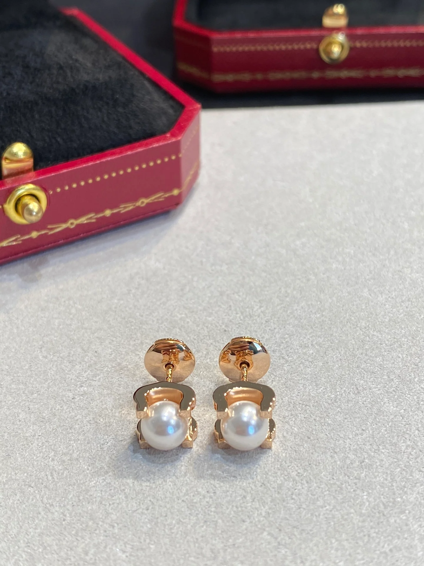 Cartier - Серьги с жемчугом в форме рога