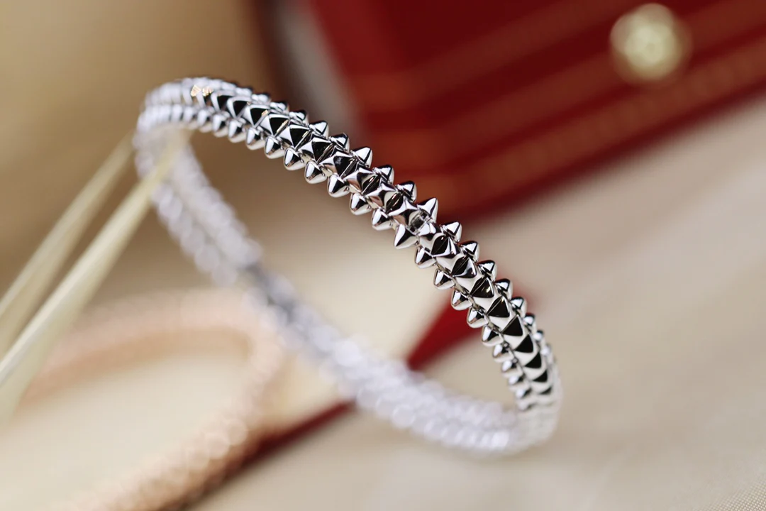 Браслет Cartier Clash - платиновый