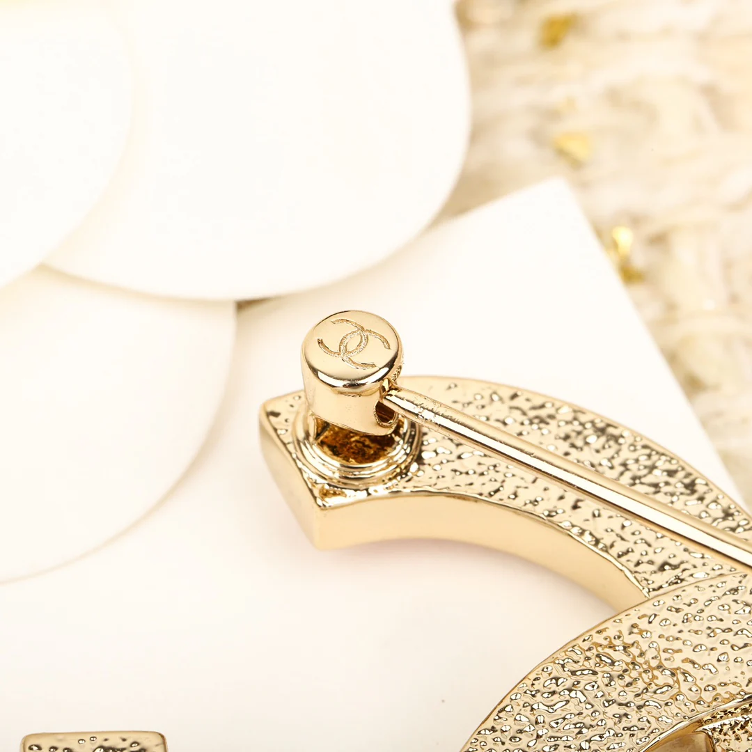 Заколка для волос Chanel 012