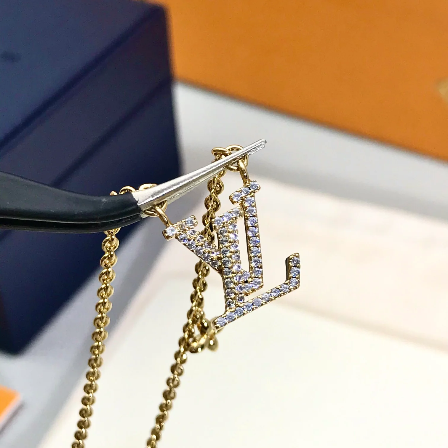 LV-Ожерелье 018