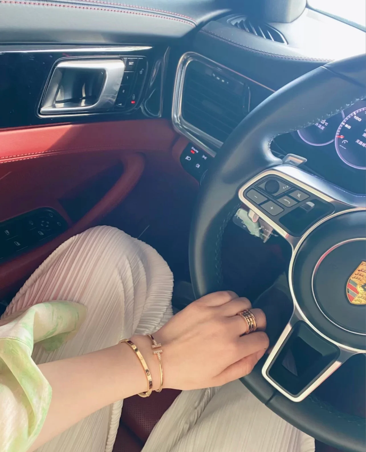 Браслет Tiffany 025 с двойной буквой Т и бриллиантами