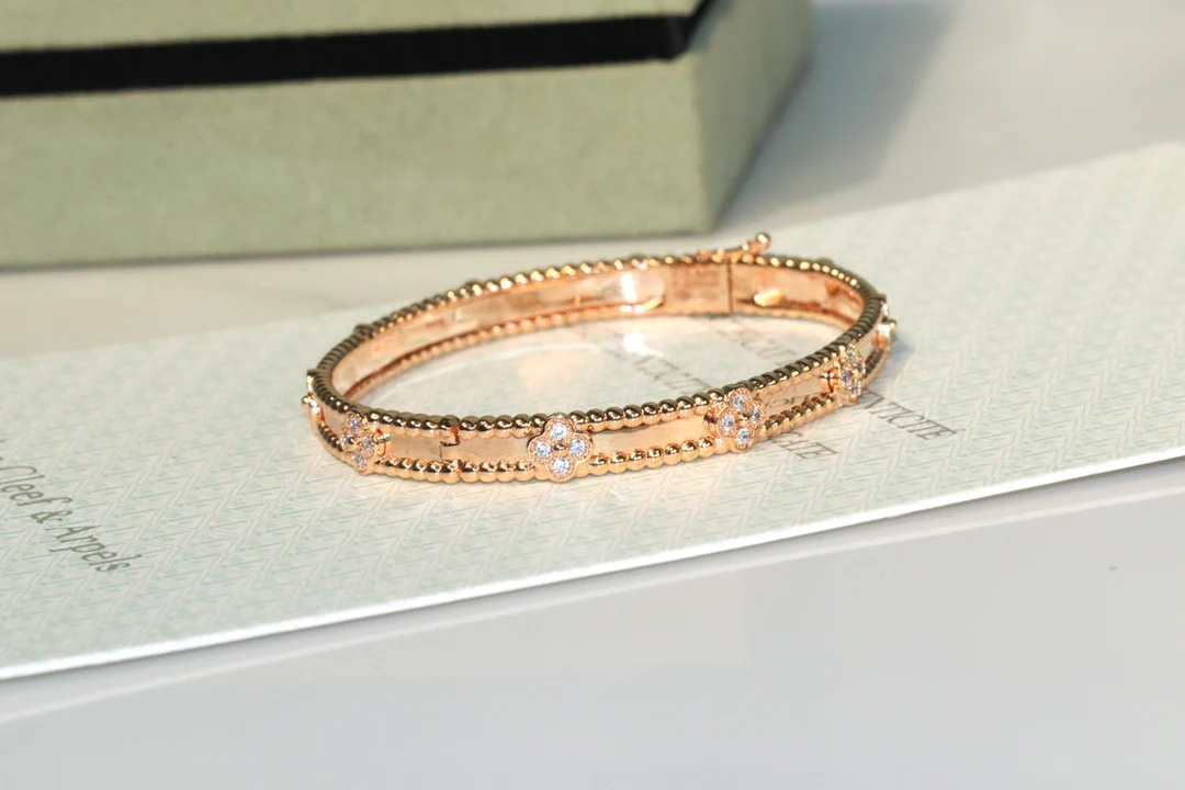 VCA-Браслет-2