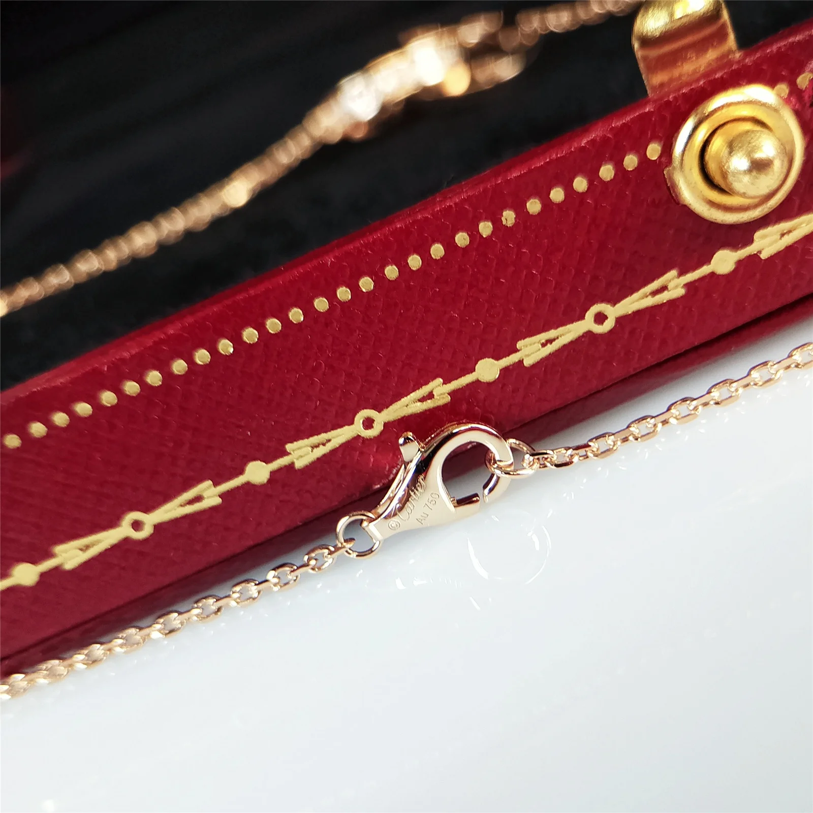 Колье Cartier Love Double Ring с двумя кольцами - половина бриллианта