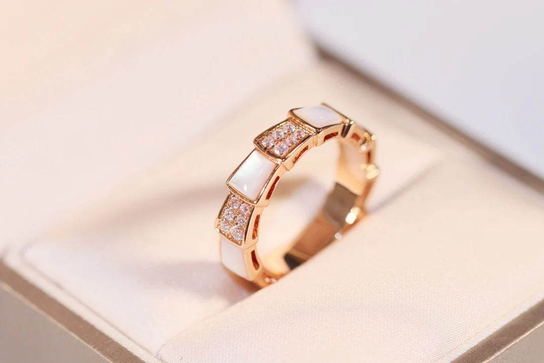 Кольцо Bvlgari - 42