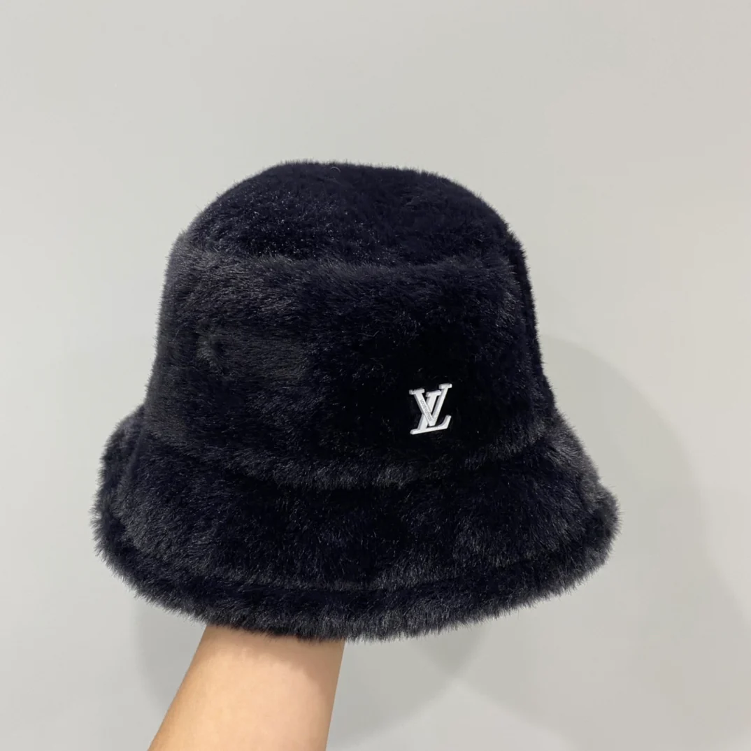 LV - Рыбацкая шапка из норки - Черная