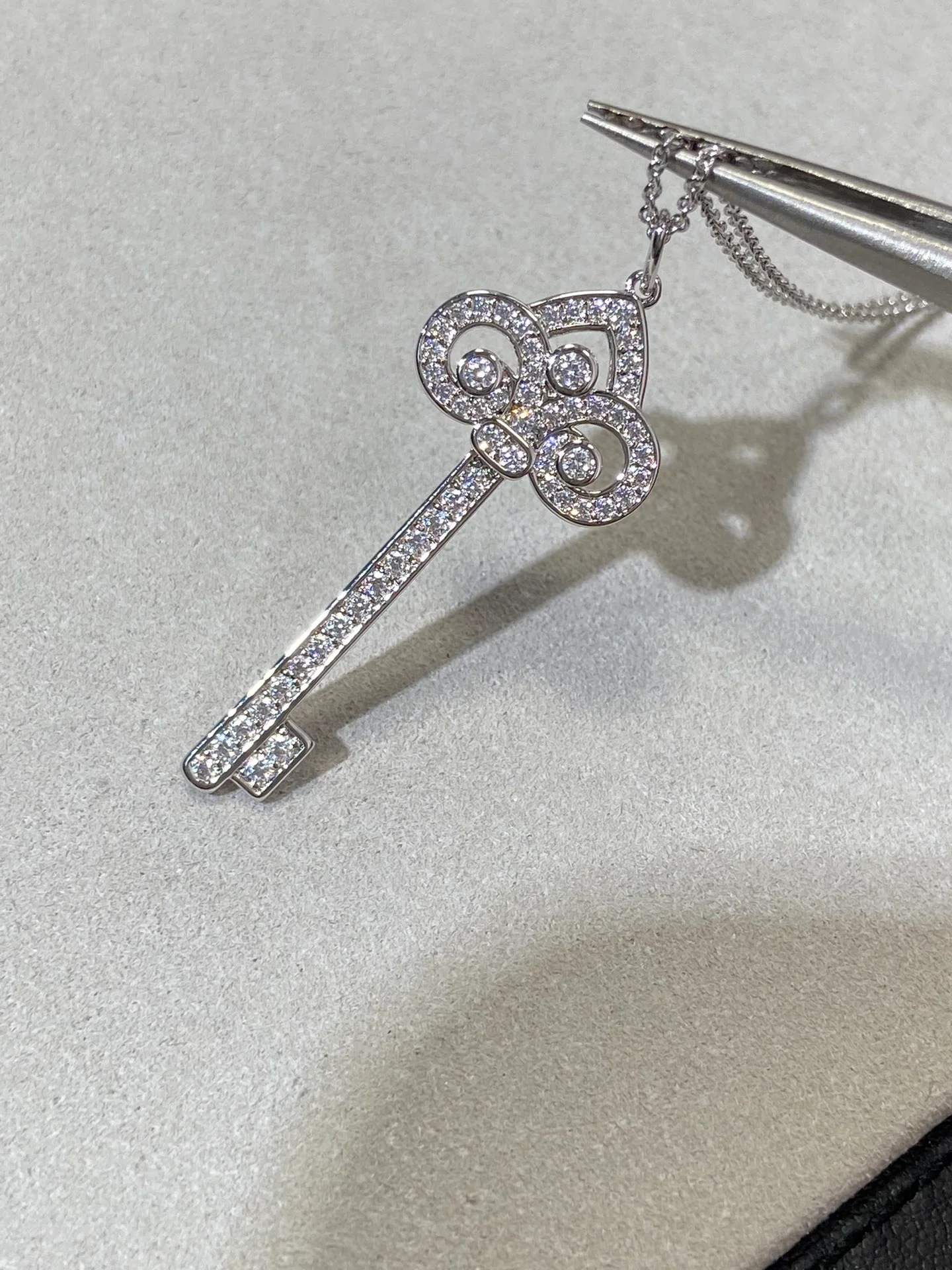 Колье Tiffany 070