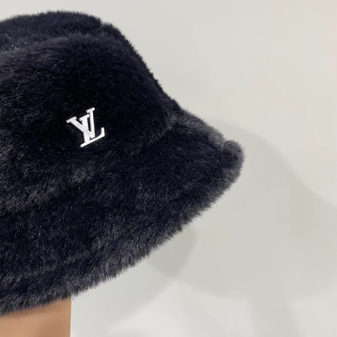 LV - Рыбацкая шапка из норки - Черная