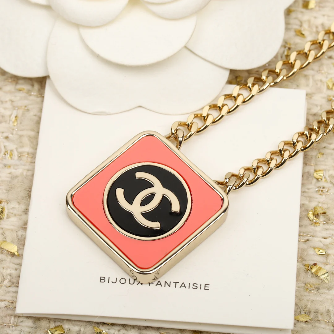 Колье Chanel 526