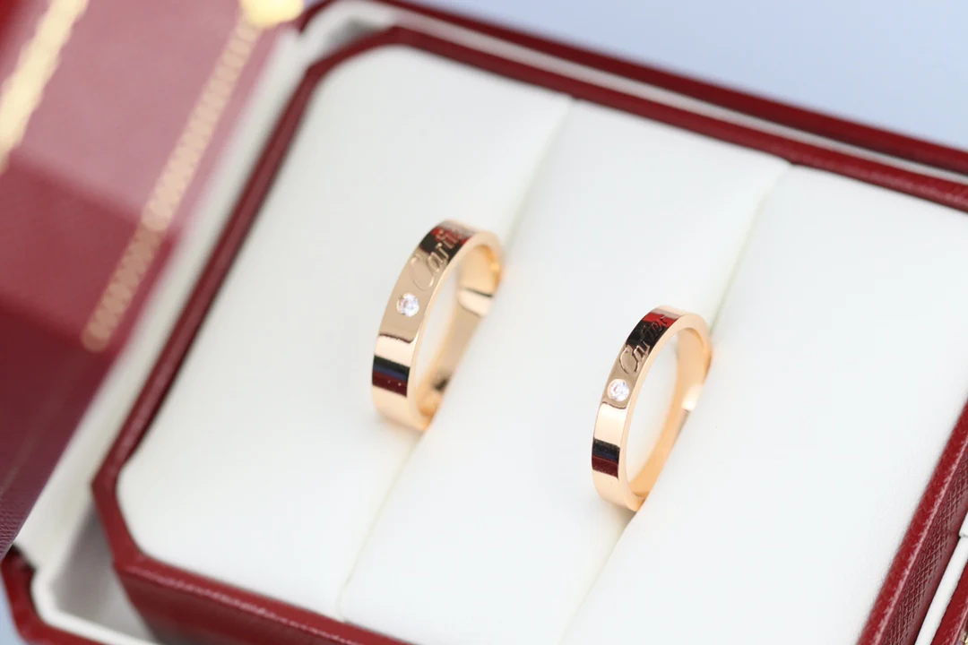 Cartier - Классическое фирменное кольцо с одним камнем