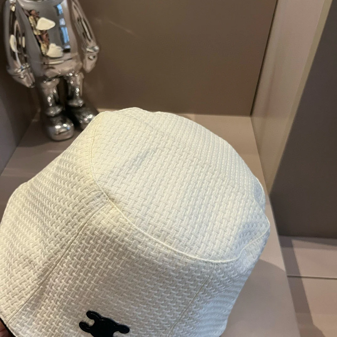 Рыбацкая шляпа Celine весна/лето - обхват головы 57 см - белая