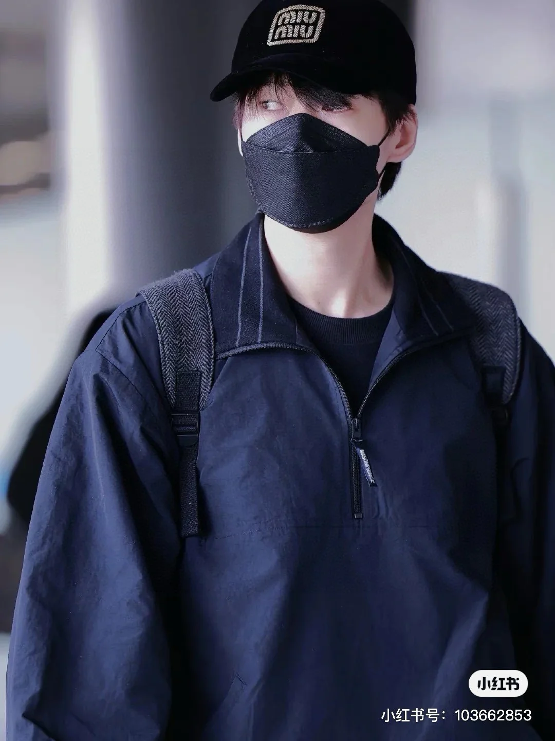 Бейсболка Miu Miu с вышитой надписью - унисекс