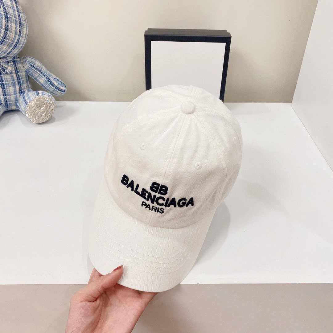 Balenciaga - Классическая бейсболка с вышивкой