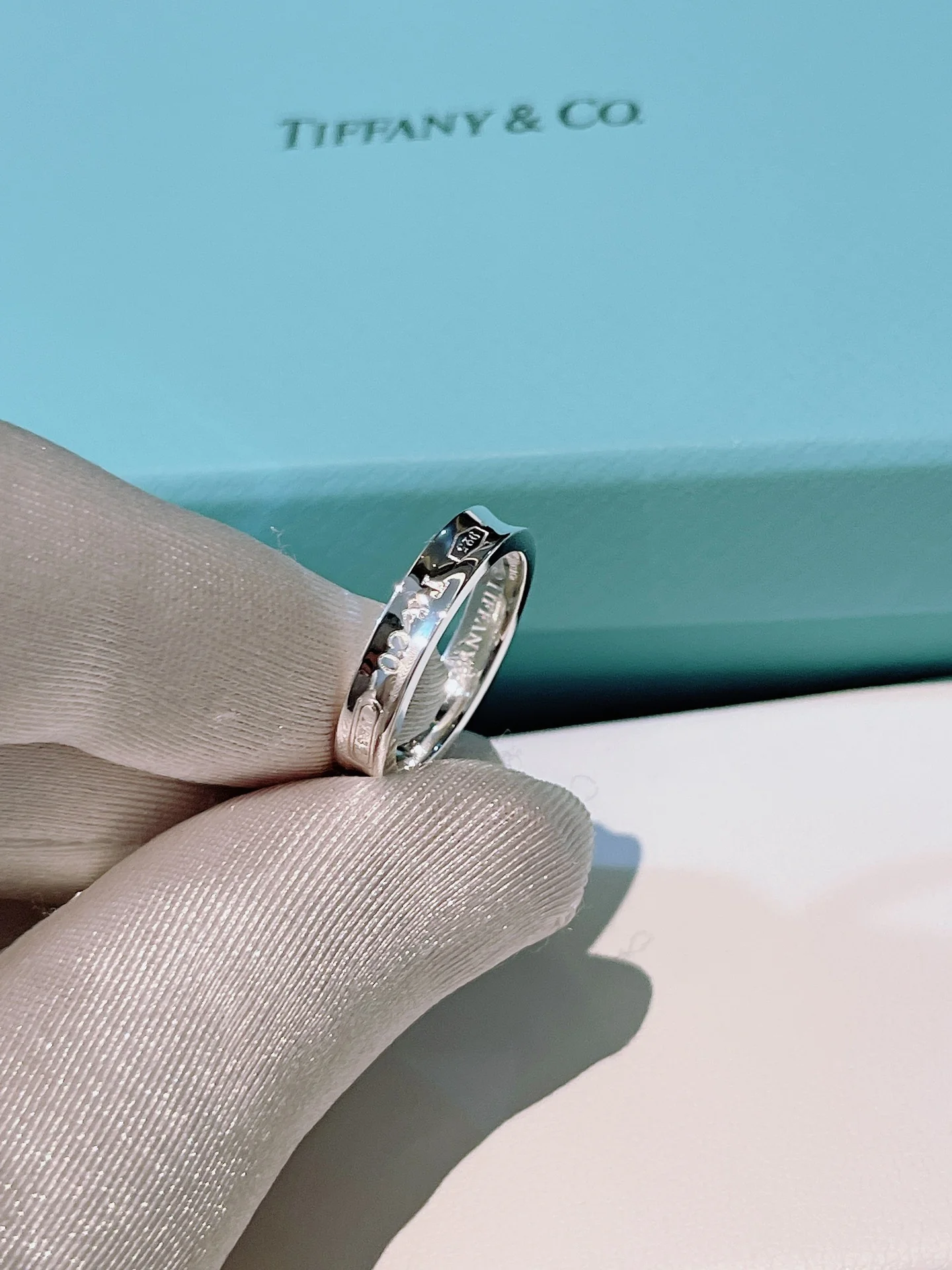 Кольцо Тиффани 010