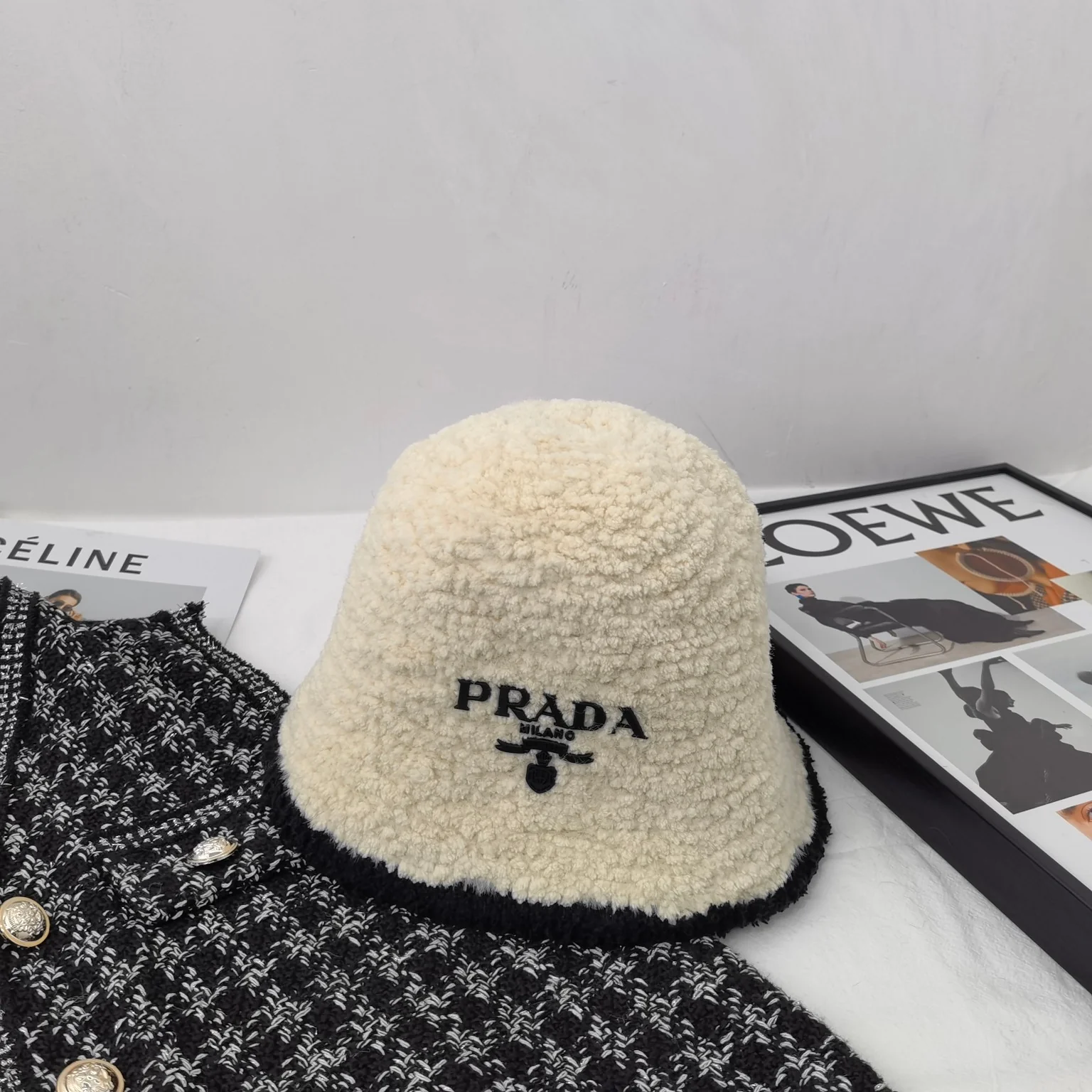 Prada - Рыбацкая шляпа из овчины