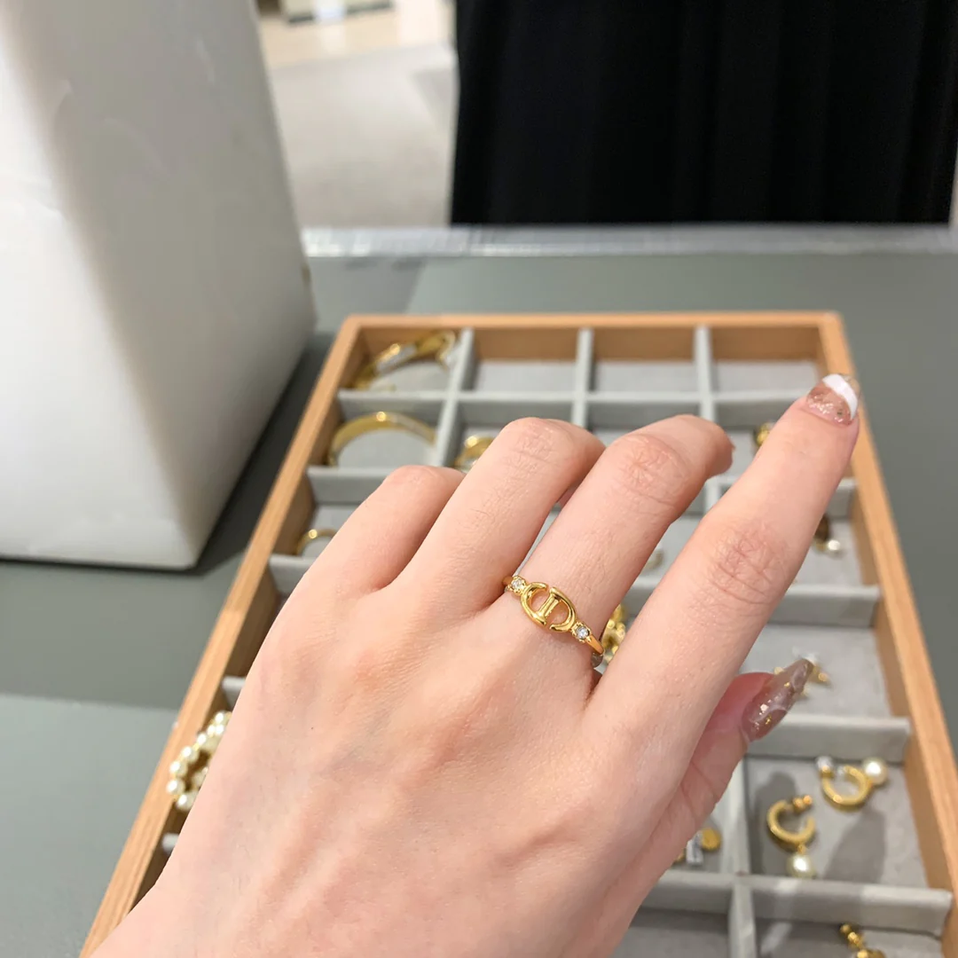 Кольцо Dior 002