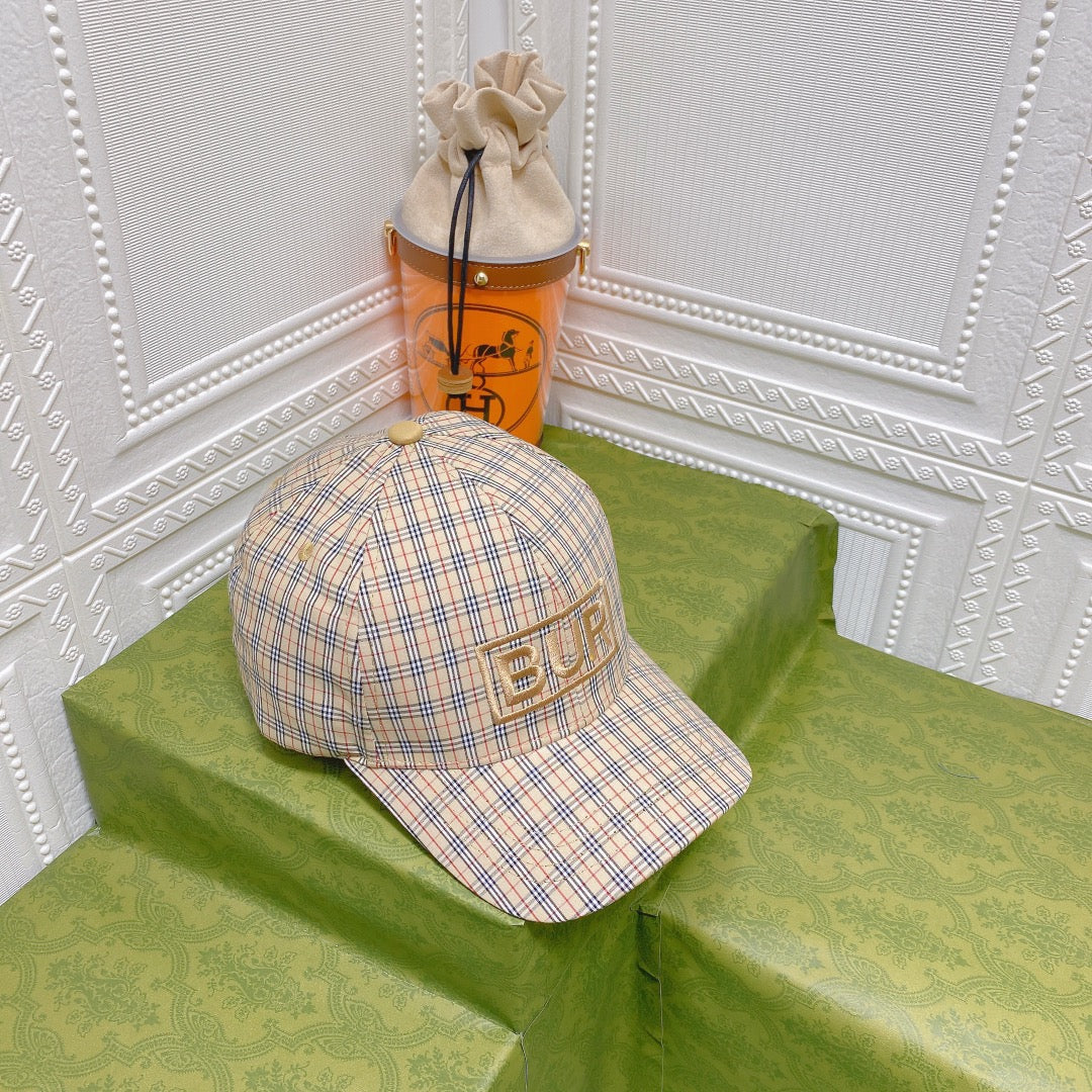 Бейсболка в клетку Burberry