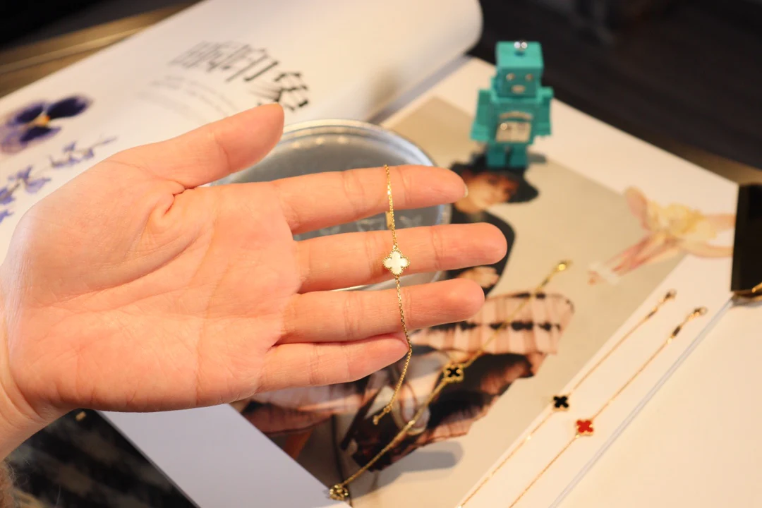 Van Vek - Браслет 090