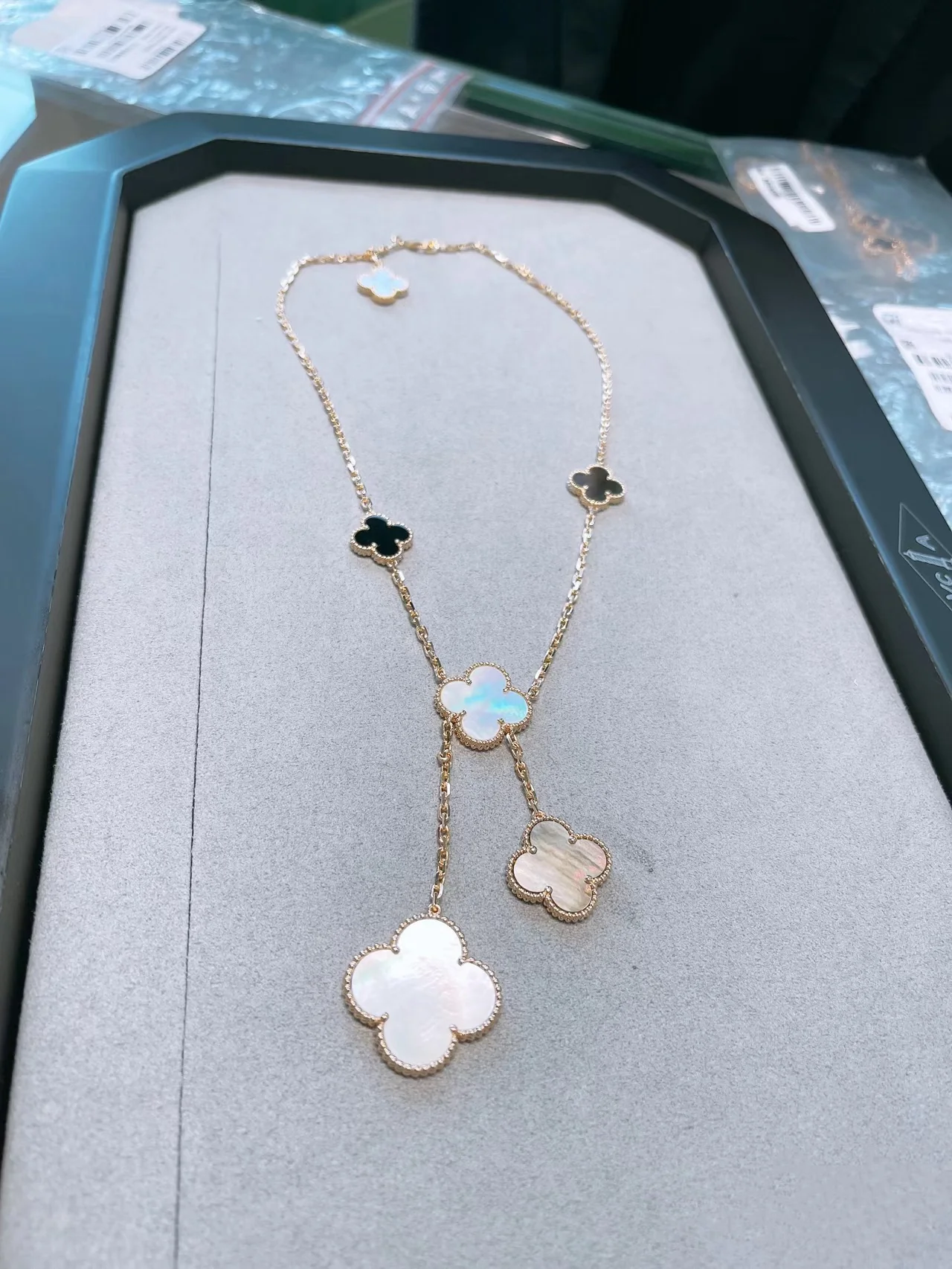 Van Vek - Колье 053