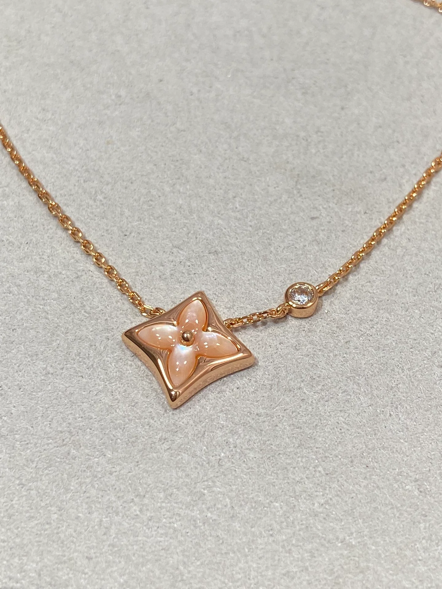 LV-Ожерелье 085